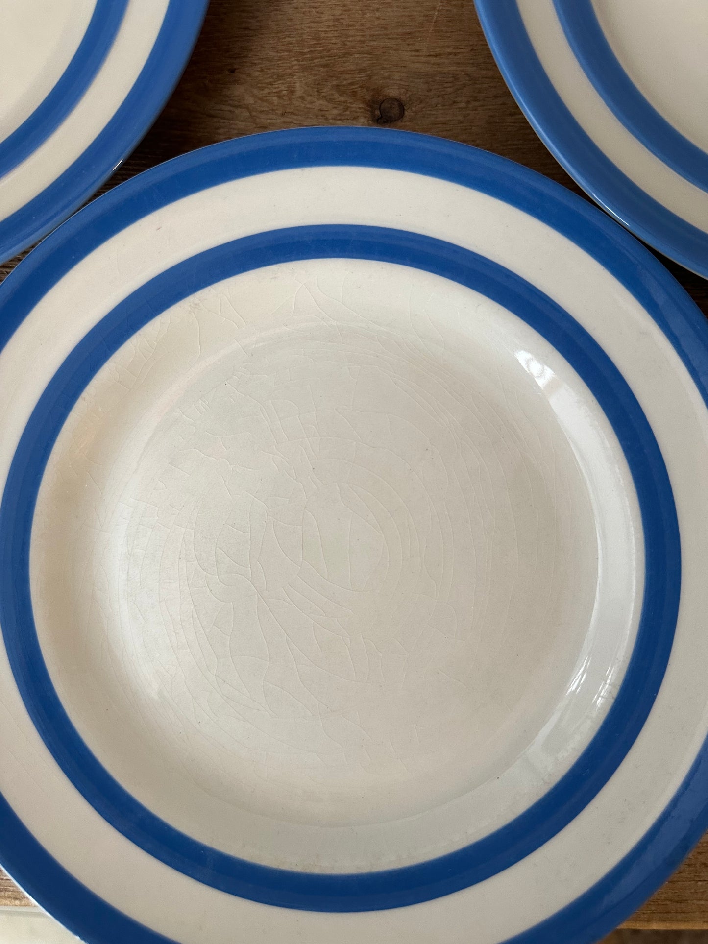3 English Cornishware plates