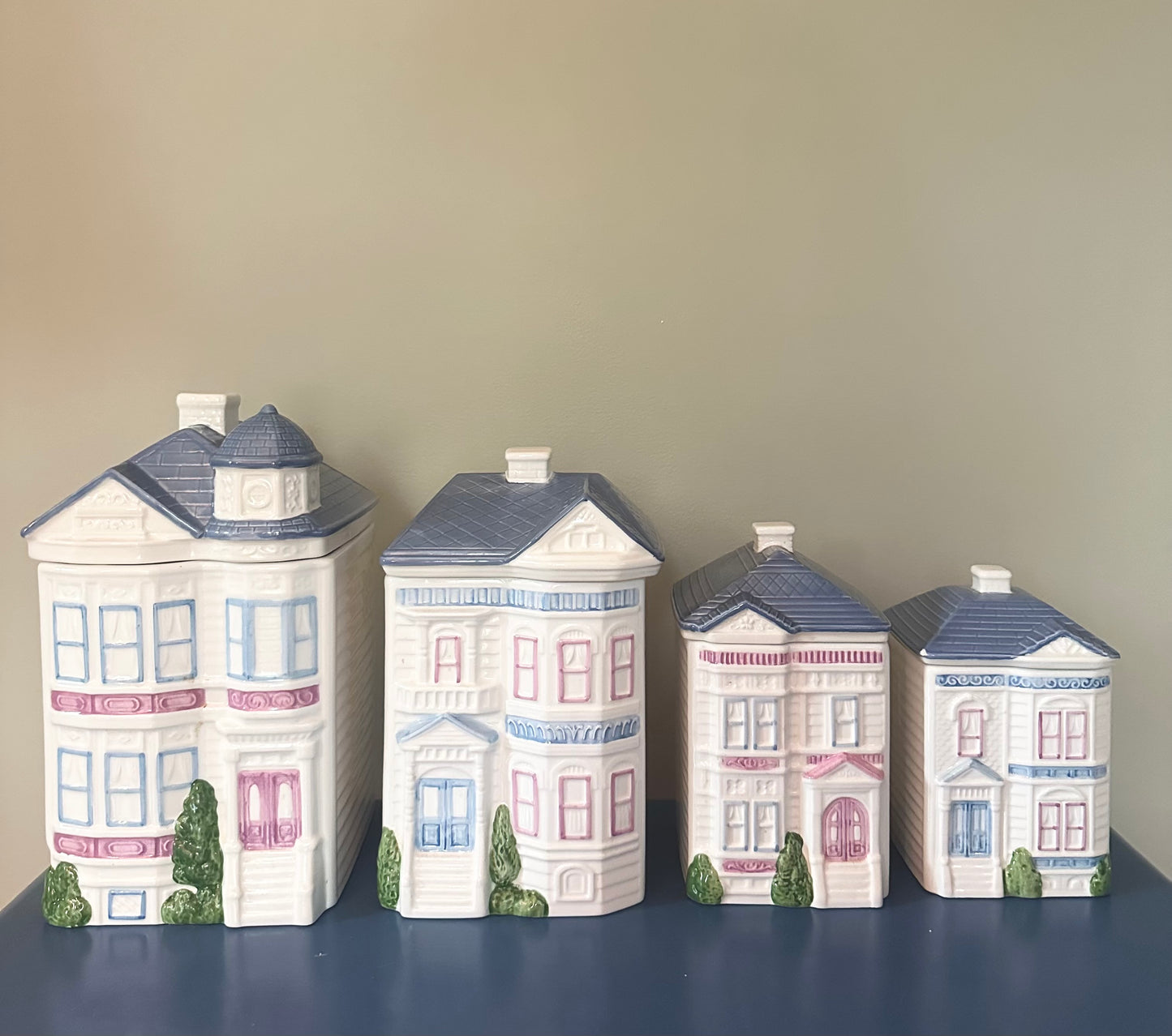 House ceramic canister set