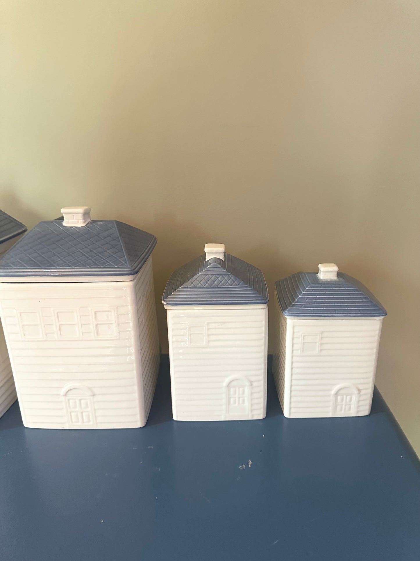 House ceramic canister set