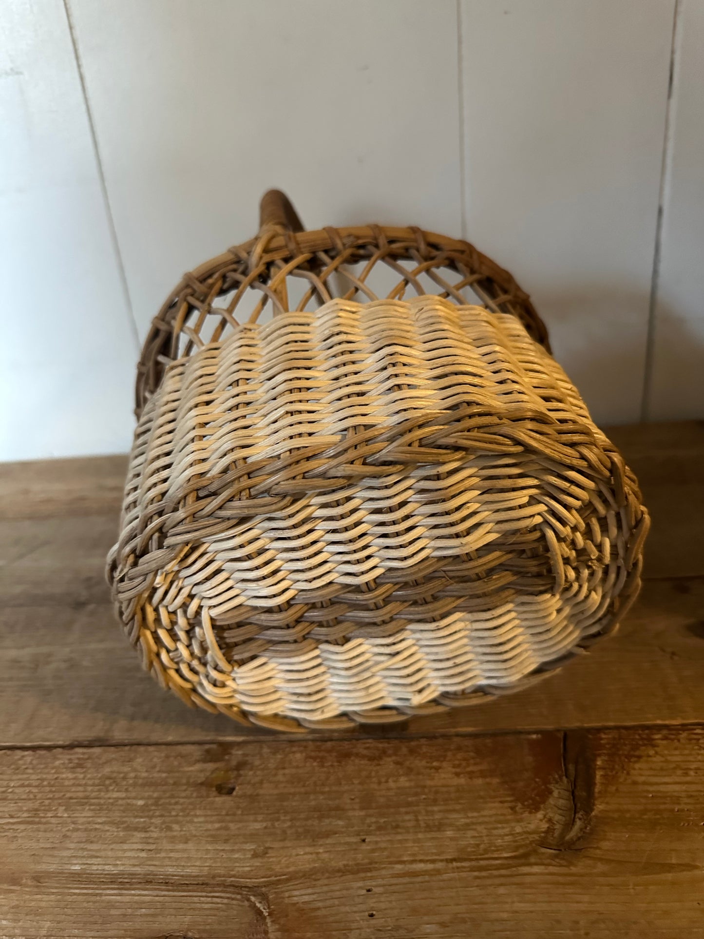 Handled wicker basket