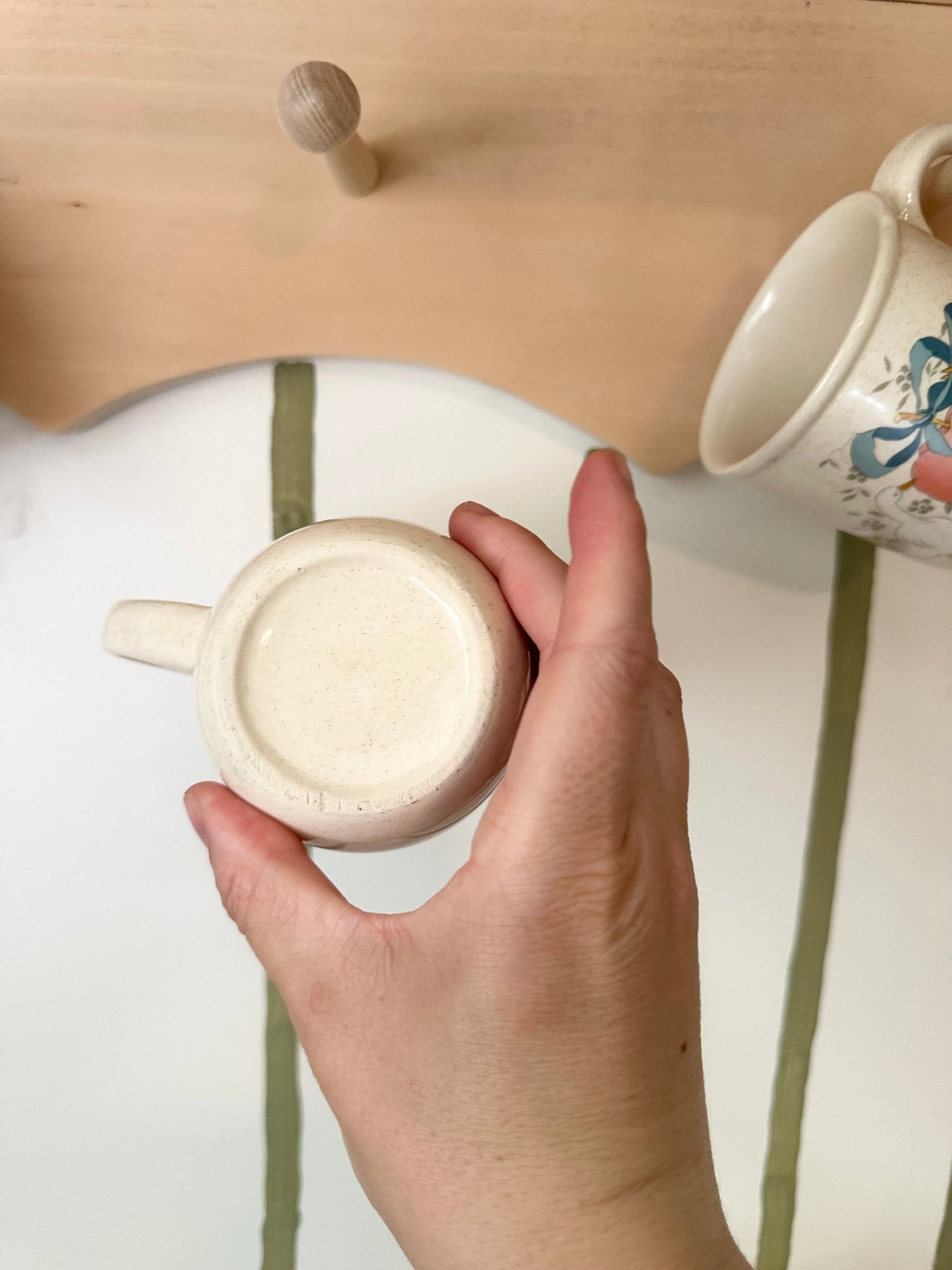 Pair of vintage goose mugs