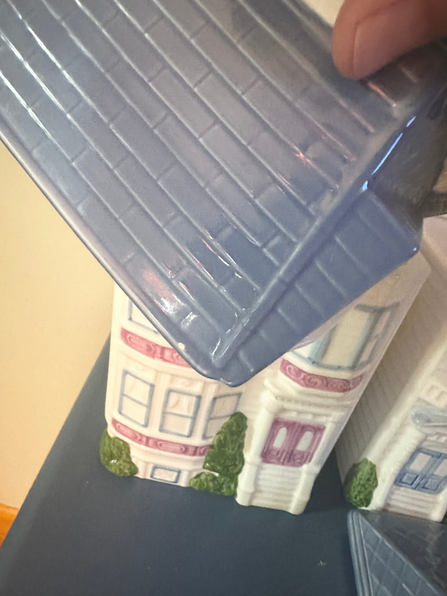 House ceramic canister set