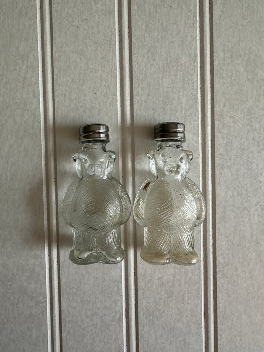 Vintage glass teddy bear salt and pepper shakers
