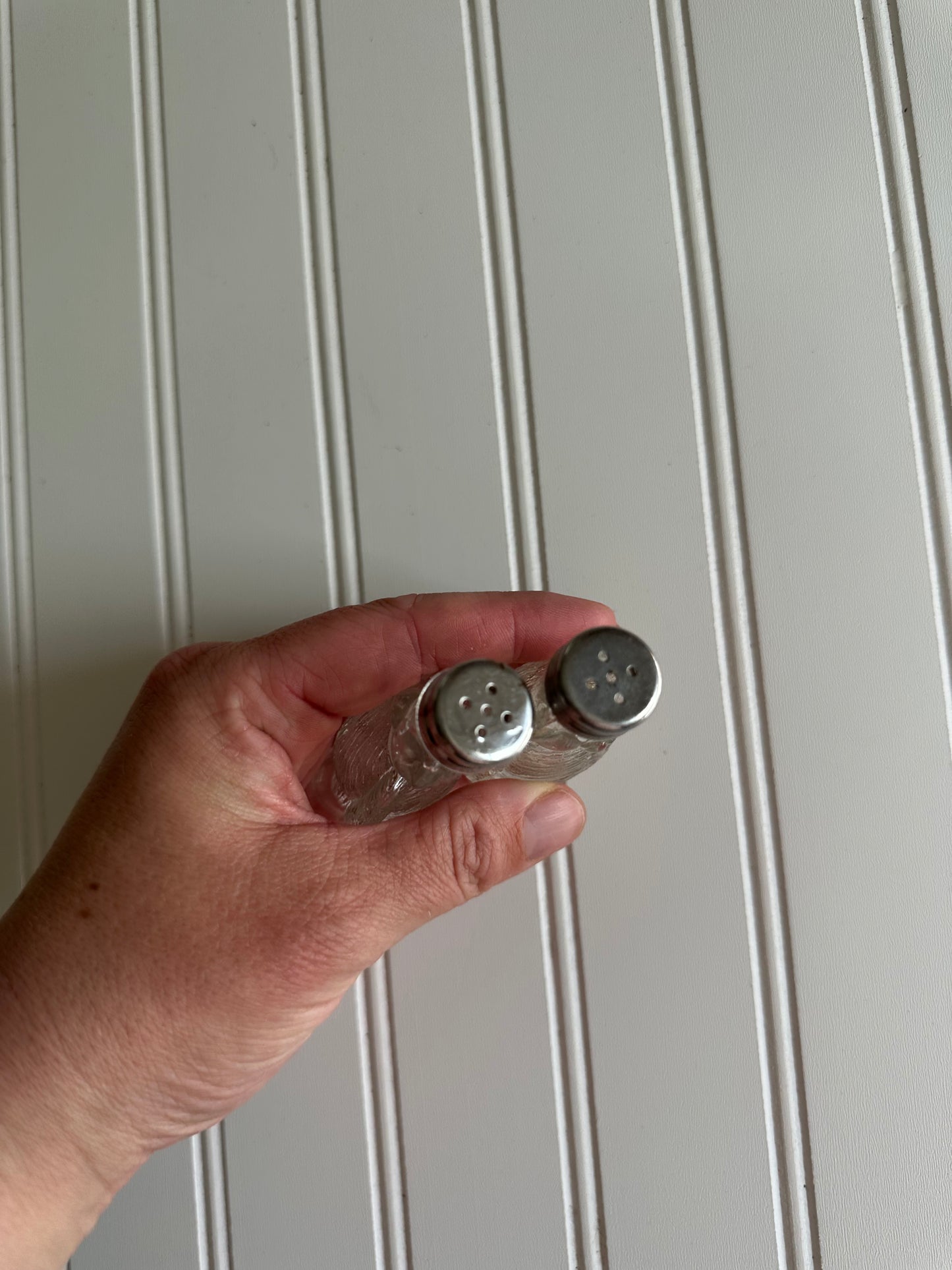 Vintage glass teddy bear salt and pepper shakers